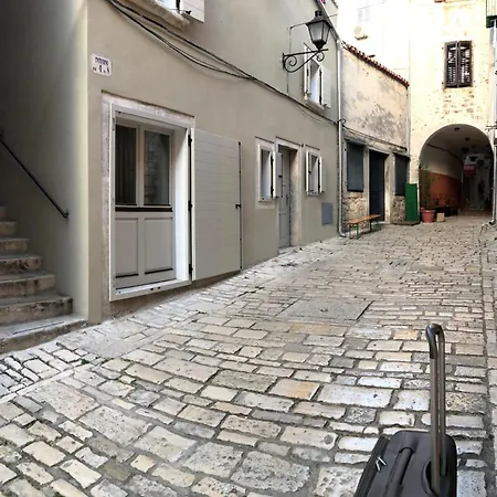 Leanna - Center Of Rovinj